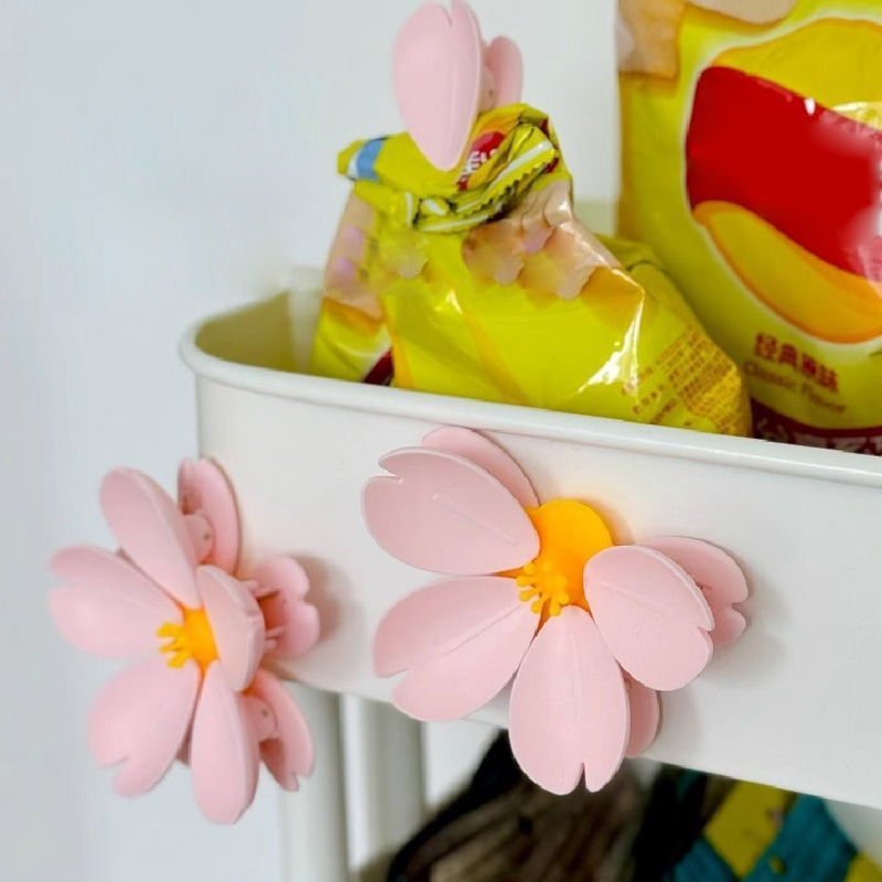 Clip Magnetica Sakura, Gadget  - Food Storage Plants recensione e prezzo